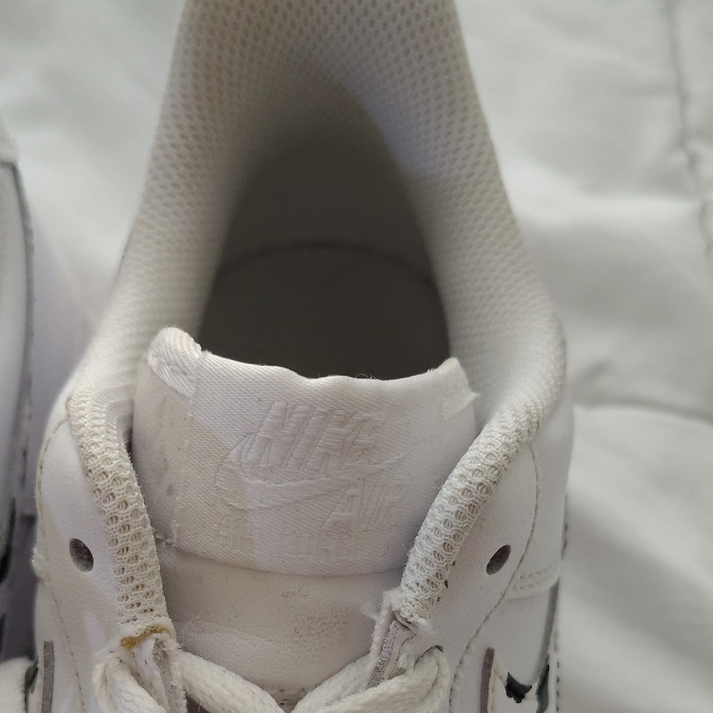 Custom Air Force 1's - Picture 3 of 4